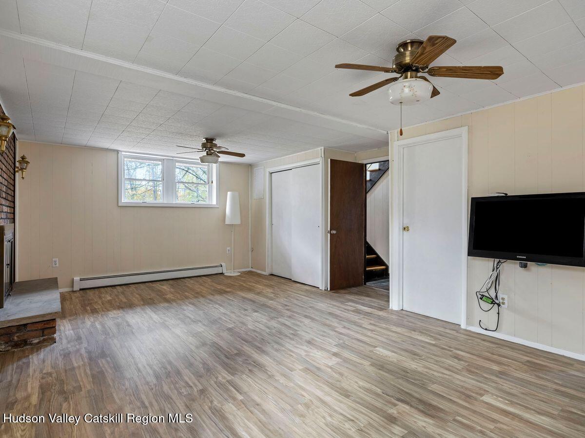 Gardiner, New York, 12525, United States, 3 Bedrooms Bedrooms, ,2 BathroomsBathrooms,Residential,For Sale,1968817