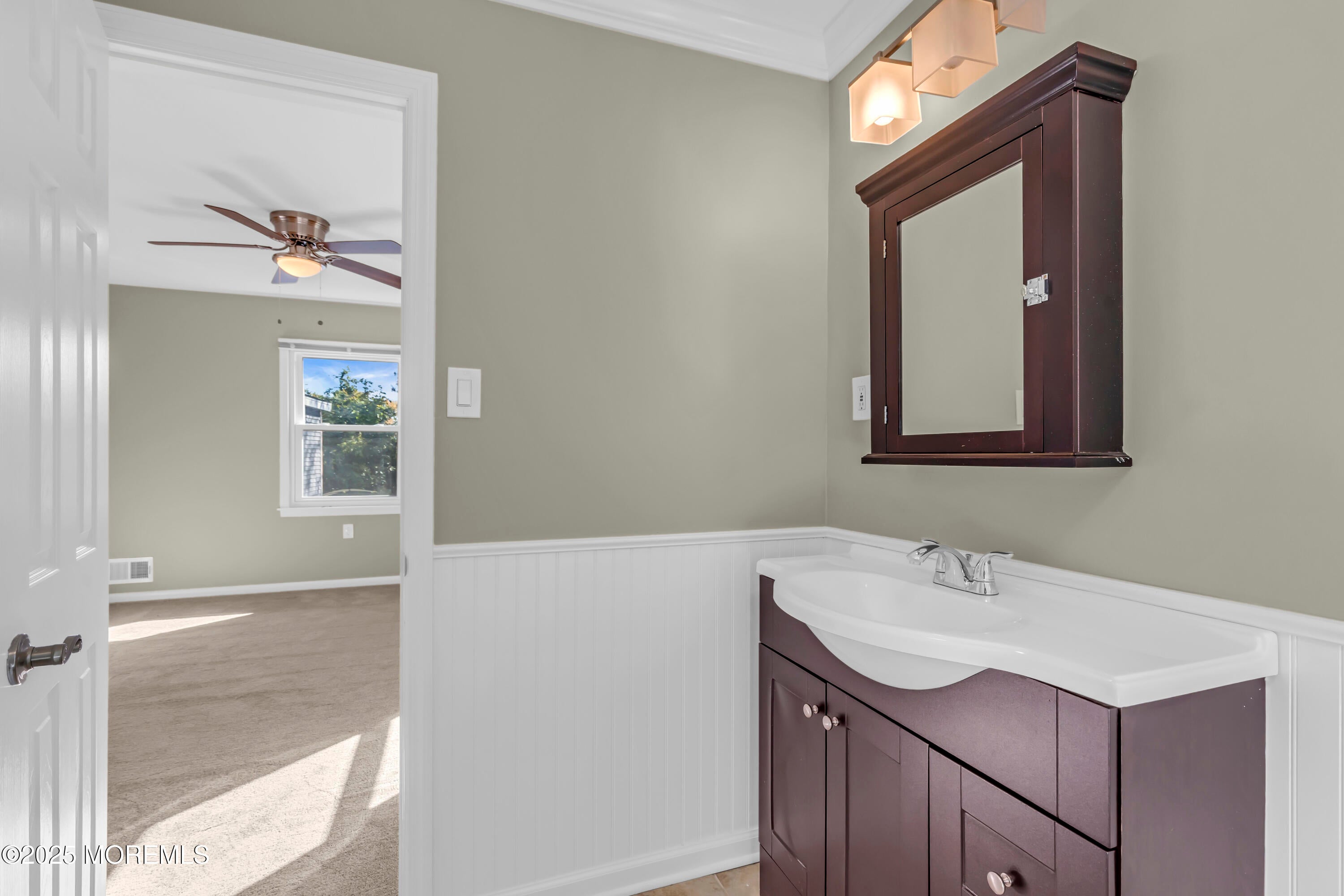 Freehold, New Jersey, 07728, United States, 3 Bedrooms Bedrooms, ,2 BathroomsBathrooms,Residential,For Sale,1990180