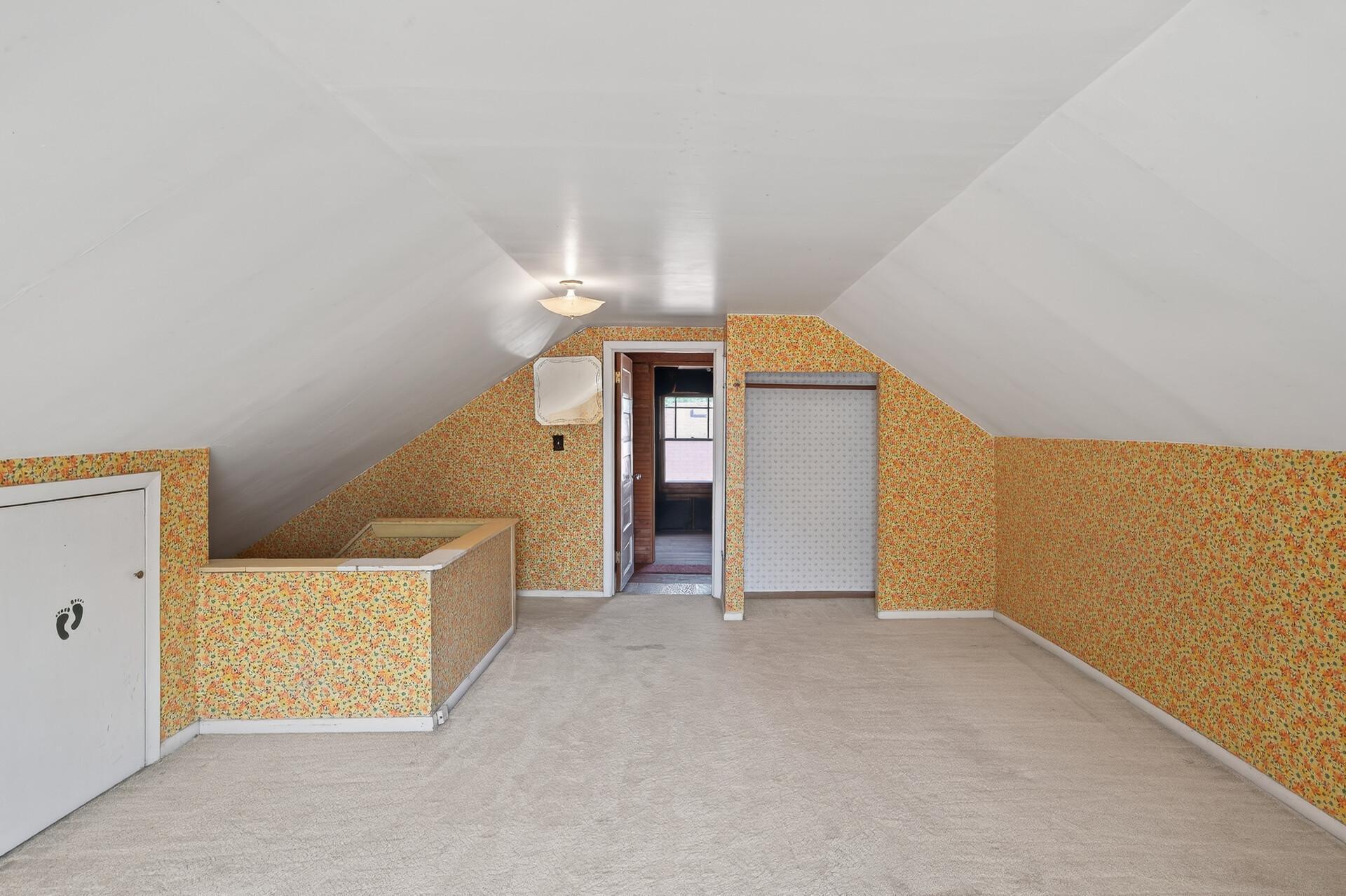 Minneapolis, Minnesota, 55409, United States, 4 Bedrooms Bedrooms, ,2 BathroomsBathrooms,Residential,For Sale,1959078