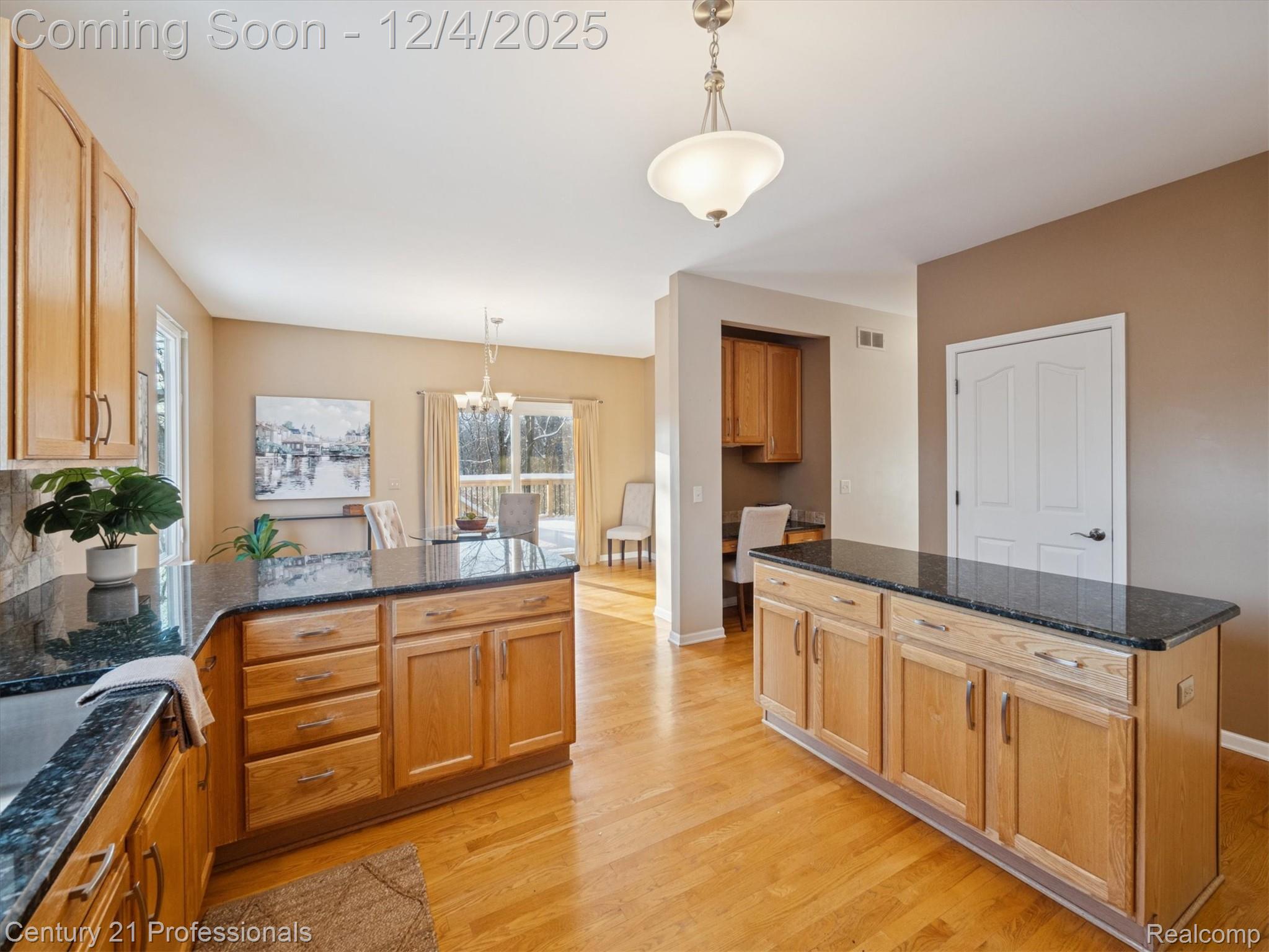 Orion, Michigan, 48360, United States, 4 Bedrooms Bedrooms, ,4 BathroomsBathrooms,Residential,For Sale,2001208