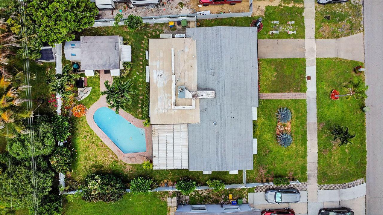 Palm Springs, Florida, 33461, United States, 3 Bedrooms Bedrooms, ,2 BathroomsBathrooms,Residential,For Sale,1901355