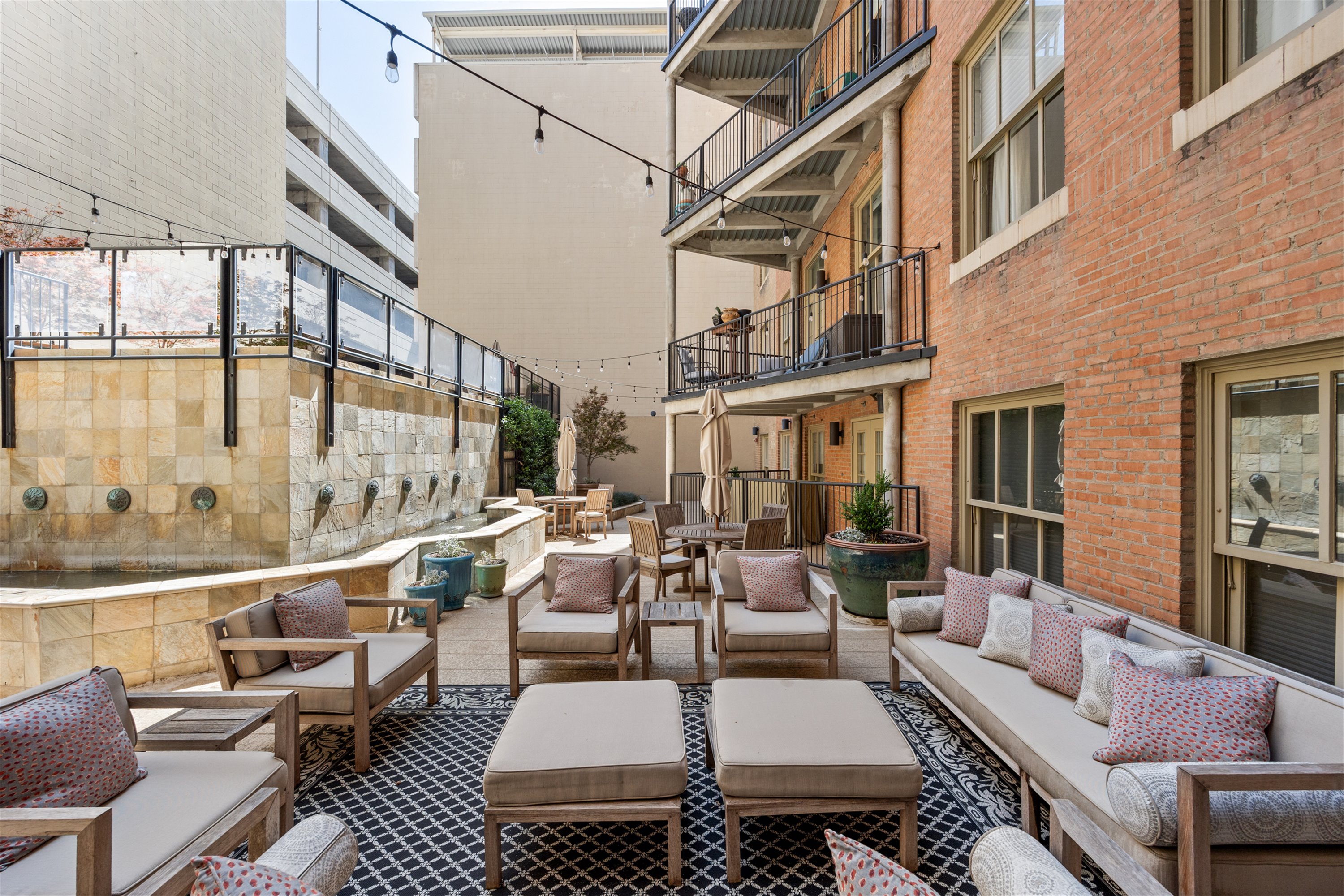  411 7th Street, Fort Worth, TX, 76102 - 物件實景