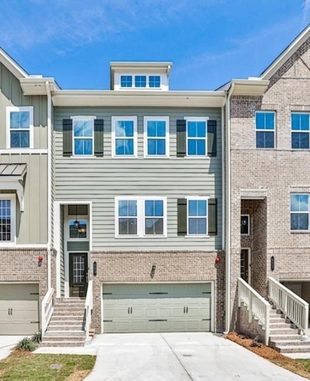 Smyrna, Georgia, 30080, United States, 4 Bedrooms Bedrooms, ,3 BathroomsBathrooms,Residential,For Sale,1995640