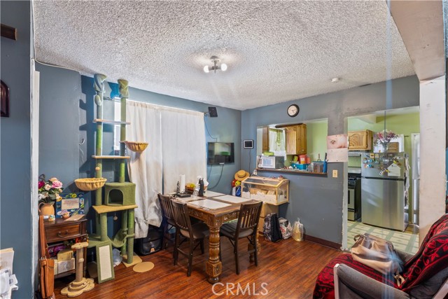 Los Angeles, California, 90022, United States, 5 Bedrooms Bedrooms, ,Residential,For Sale,1979575