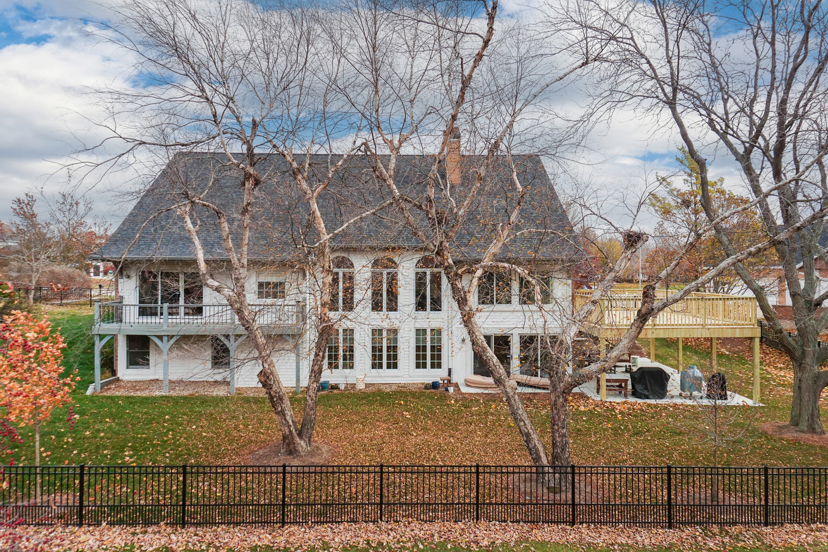 Bloomington, Illinois, 61704, United States, 5 Bedrooms Bedrooms, ,4 BathroomsBathrooms,Residential,For Sale,1991973