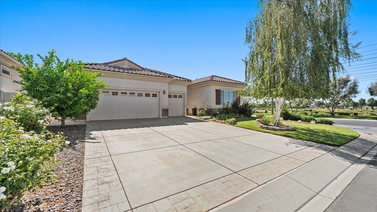 Beaumont, California, 92223, United States, 2 Bedrooms Bedrooms, ,3 BathroomsBathrooms,Residential,For Sale,1931673