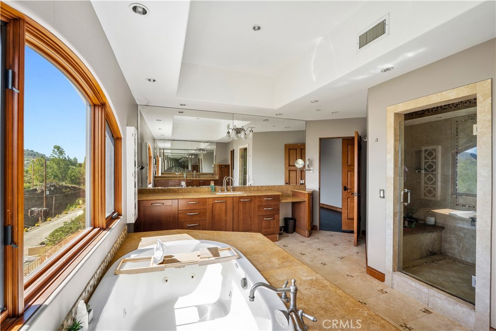 Calabasas, California, 91302, United States, 4 Bedrooms Bedrooms, ,4 BathroomsBathrooms,Residential,For Sale,1856479