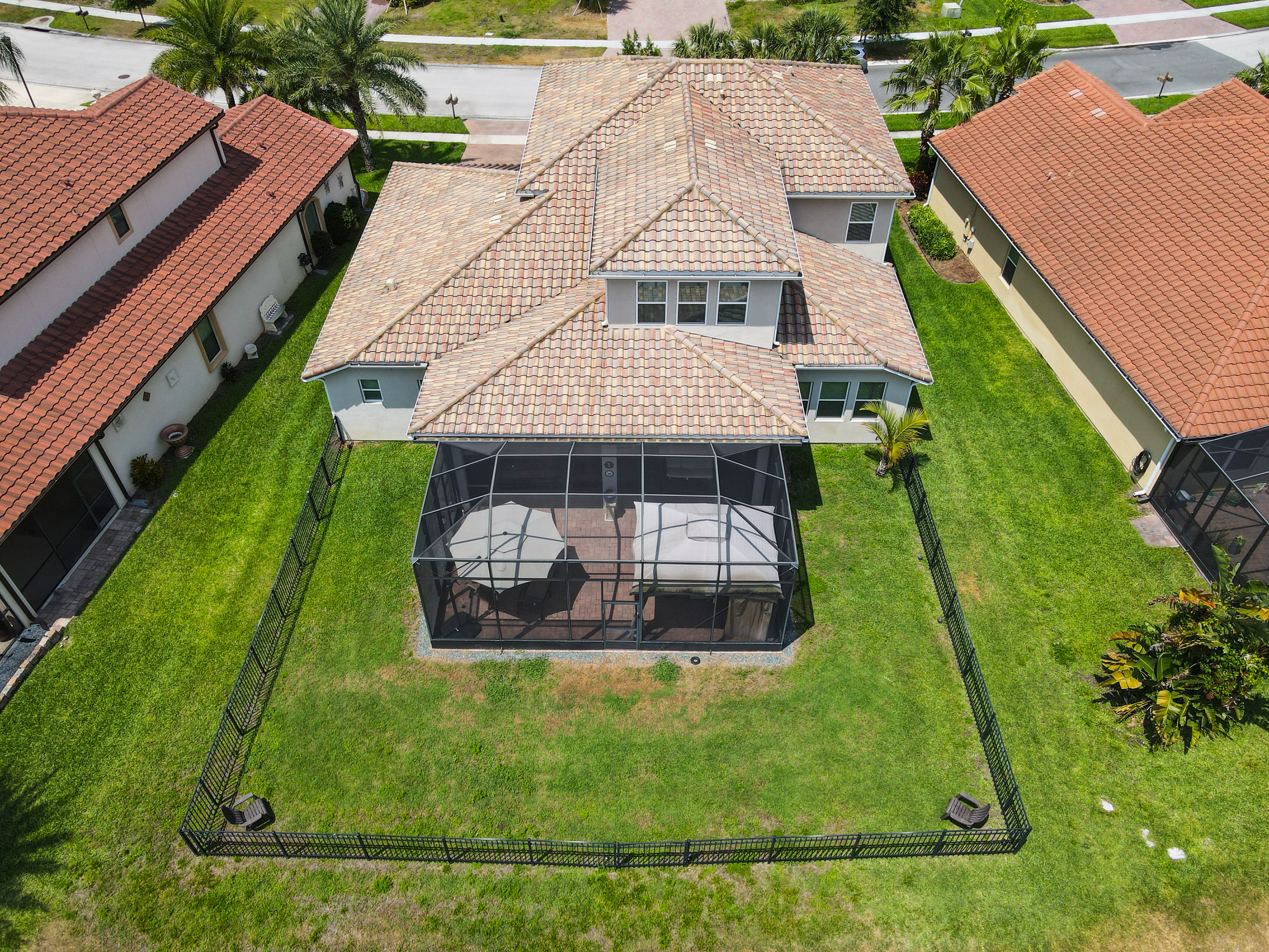 KISSIMMEE, Florida, 34746, United States, 4 Bedrooms Bedrooms, ,4 BathroomsBathrooms,Residential,For Sale,1976341