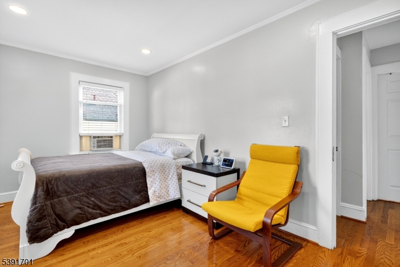 Roselle Park Boro, New Jersey, 07204, United States, 4 Bedrooms Bedrooms, ,3 BathroomsBathrooms,Residential,For Sale,1970229