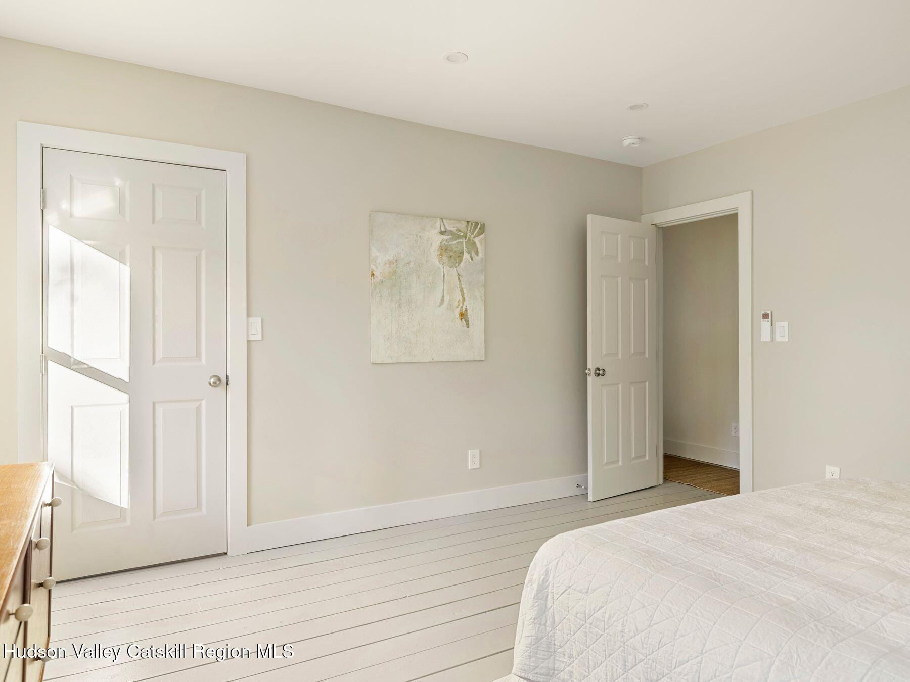 Rosendale, New York, 12472, United States, 3 Bedrooms Bedrooms, ,3 BathroomsBathrooms,Residential,For Sale,1998107