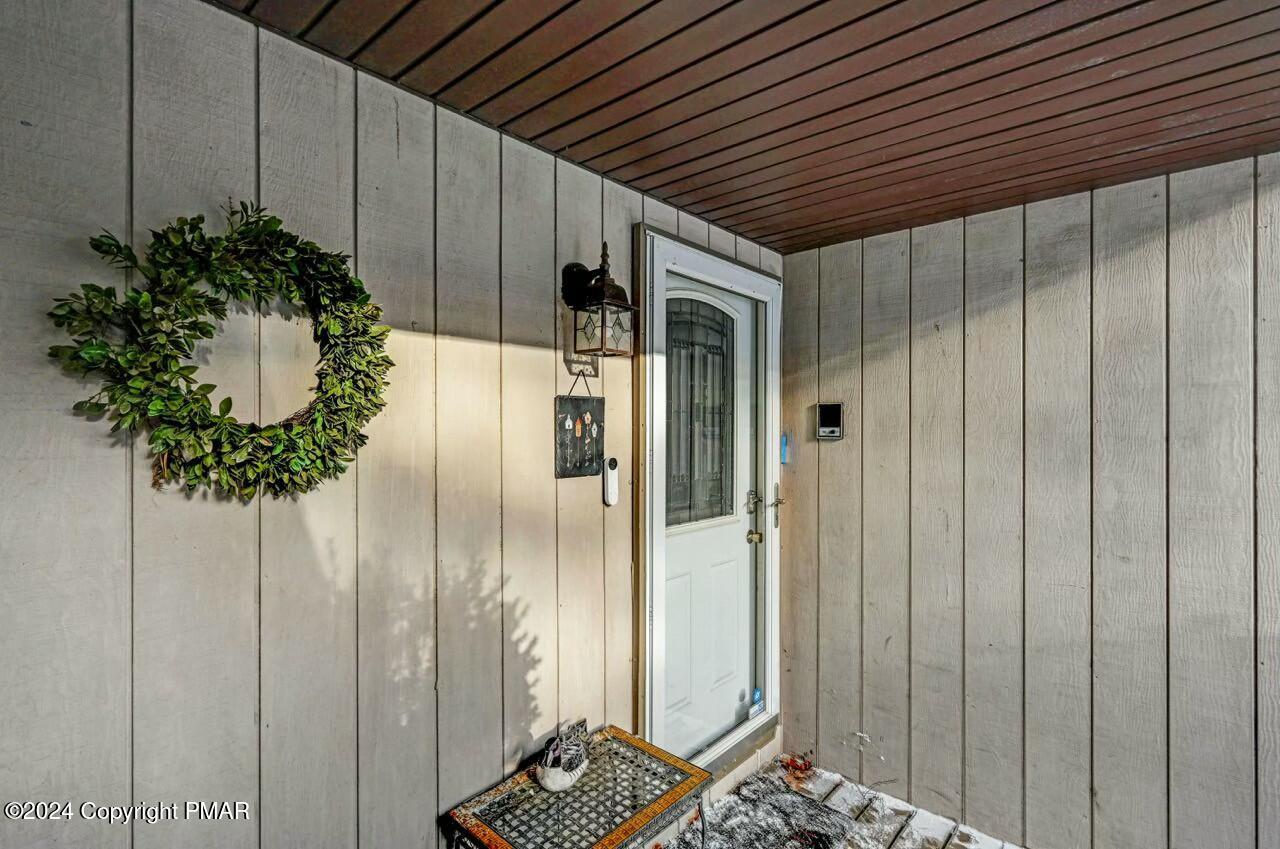 Lake Harmony, Pennsylvania, 18624, United States, 3 Bedrooms Bedrooms, ,2 BathroomsBathrooms,Residential,For Sale,1688496