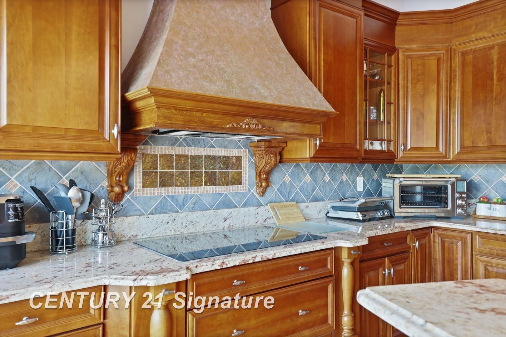 Saginaw, Michigan, 48609, United States, 4 Bedrooms Bedrooms, ,7 BathroomsBathrooms,Residential,For Sale,1980528