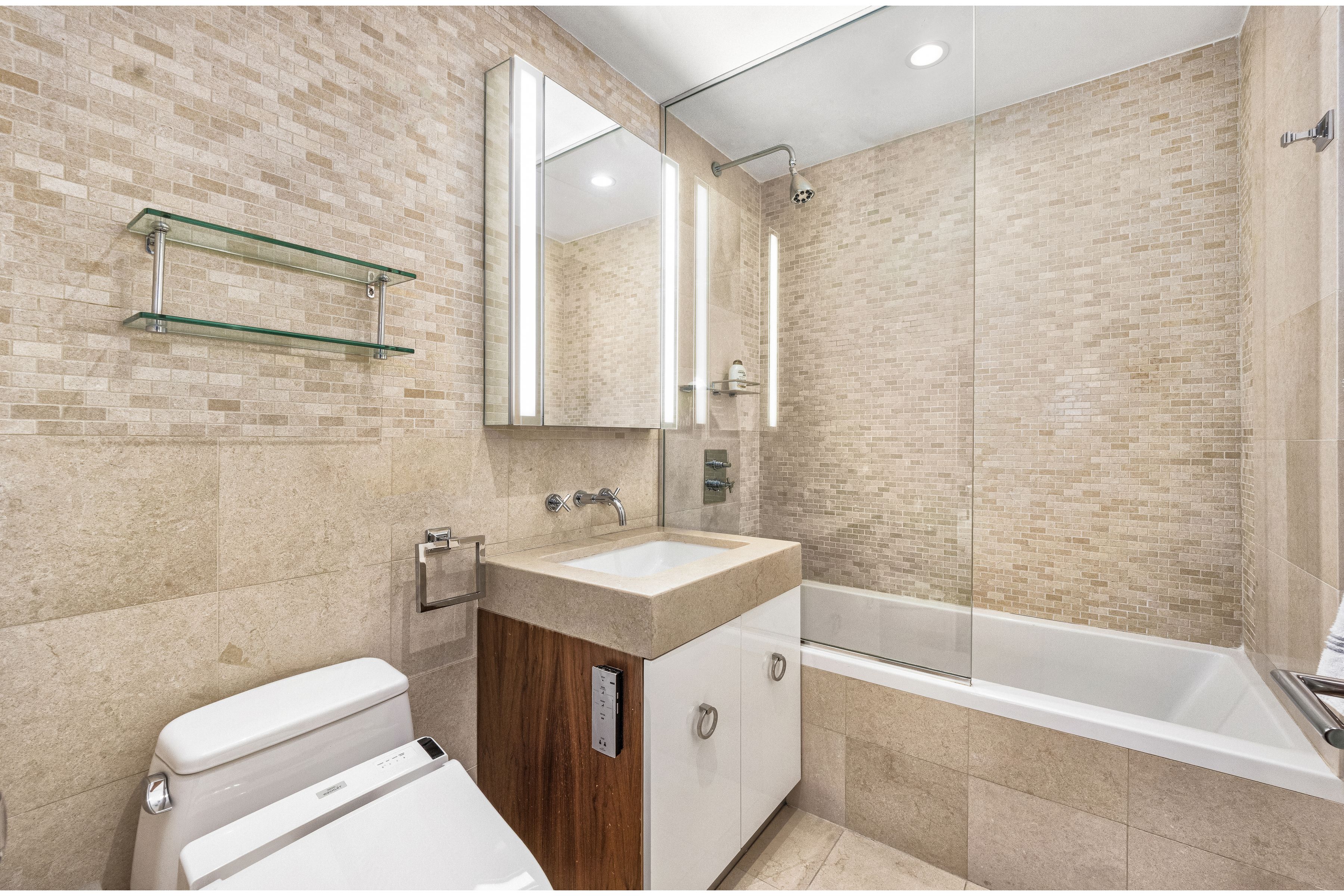  433 East 74th Street - 物件實景