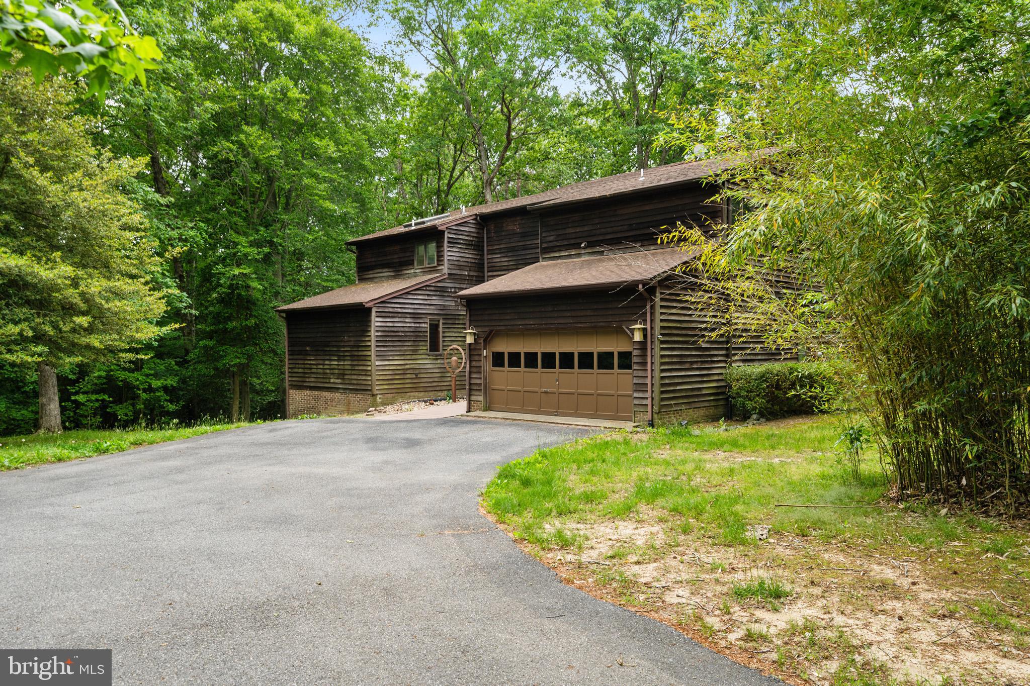 La Plata, Maryland, 20646, United States, 5 Bedrooms Bedrooms, ,4 BathroomsBathrooms,Residential,For Sale,1928558