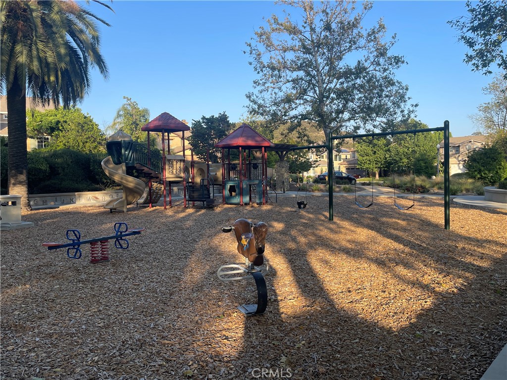 Murrieta, California, 92562, United States, 3 Bedrooms Bedrooms, ,4 BathroomsBathrooms,Residential,For Sale,1880492