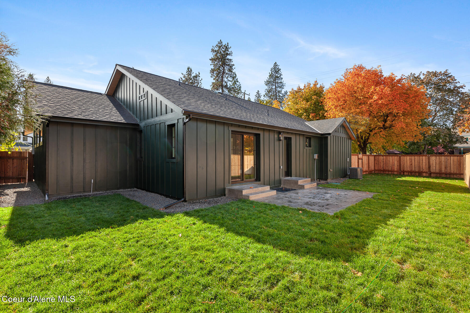 Coeur d'Alene, Idaho, 83814, United States, 4 Bedrooms Bedrooms, ,3 BathroomsBathrooms,Residential,For Sale,1977806