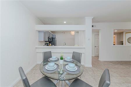 San Pedro, California, 90732, United States, 2 Bedrooms Bedrooms, ,3 BathroomsBathrooms,Residential,For Sale,1974009