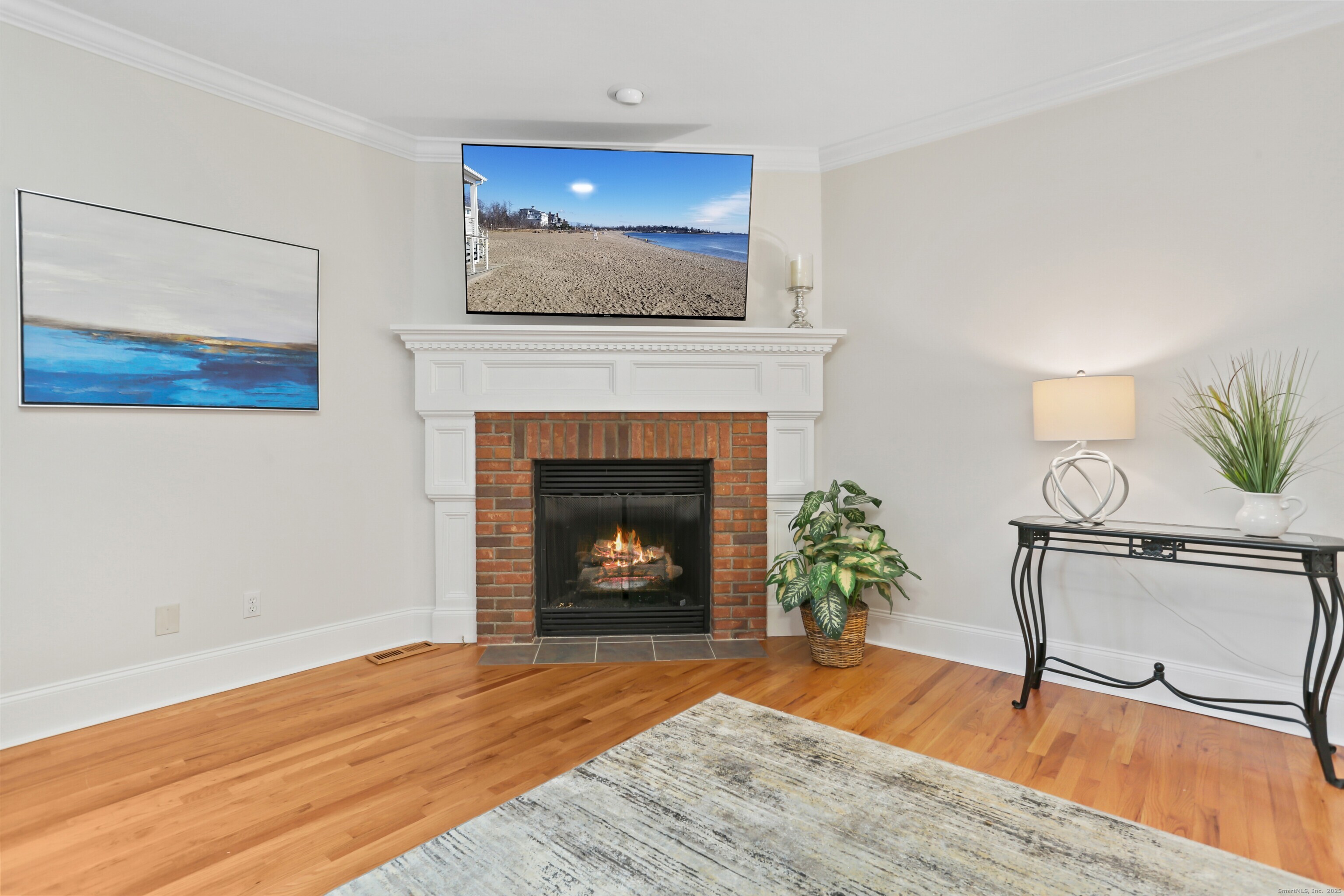 Fairfield, Connecticut, 06824, United States, 3 Bedrooms Bedrooms, ,3 BathroomsBathrooms,Residential,For Sale,2003354