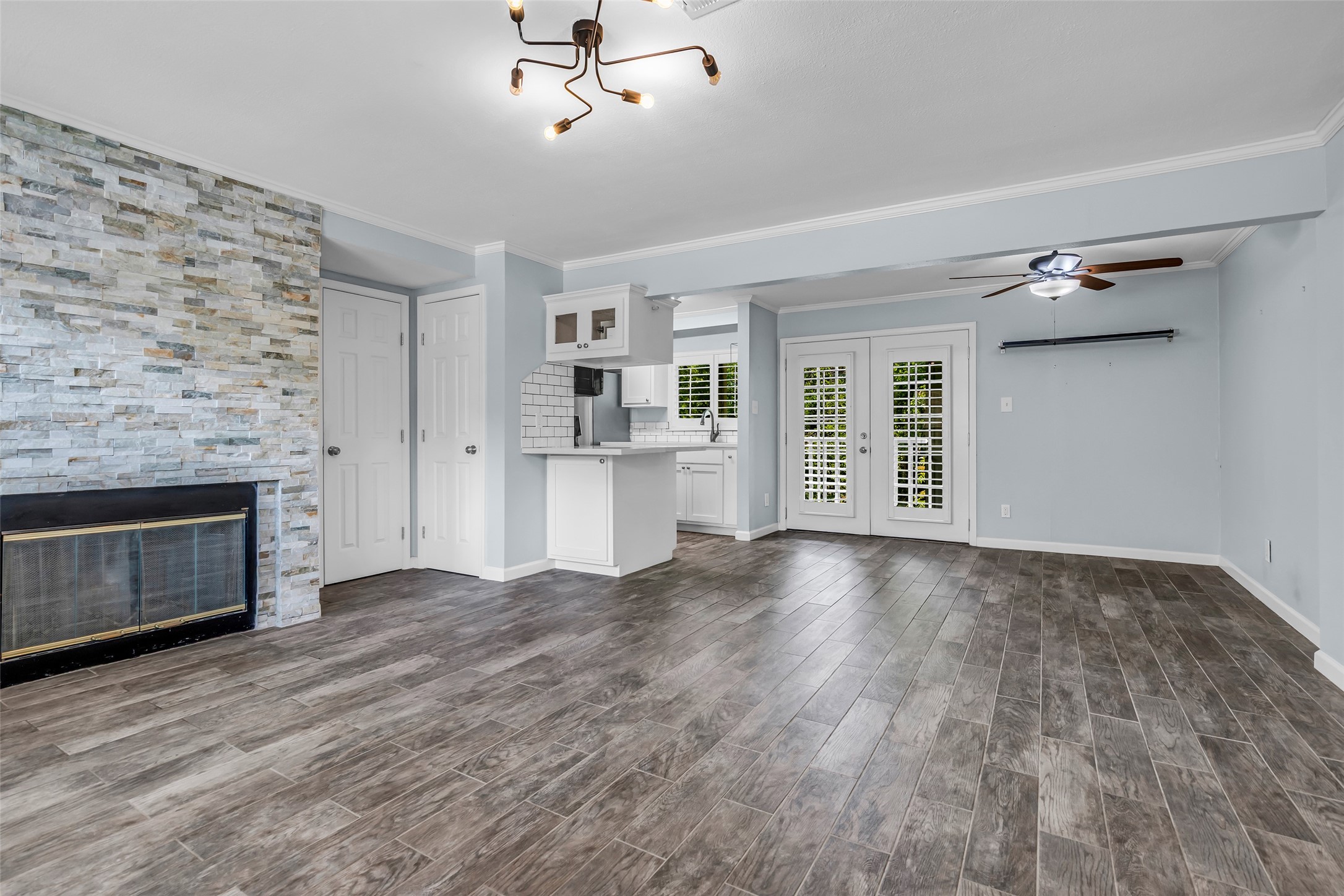  749 Worthshire Street #1 - 物件實景
