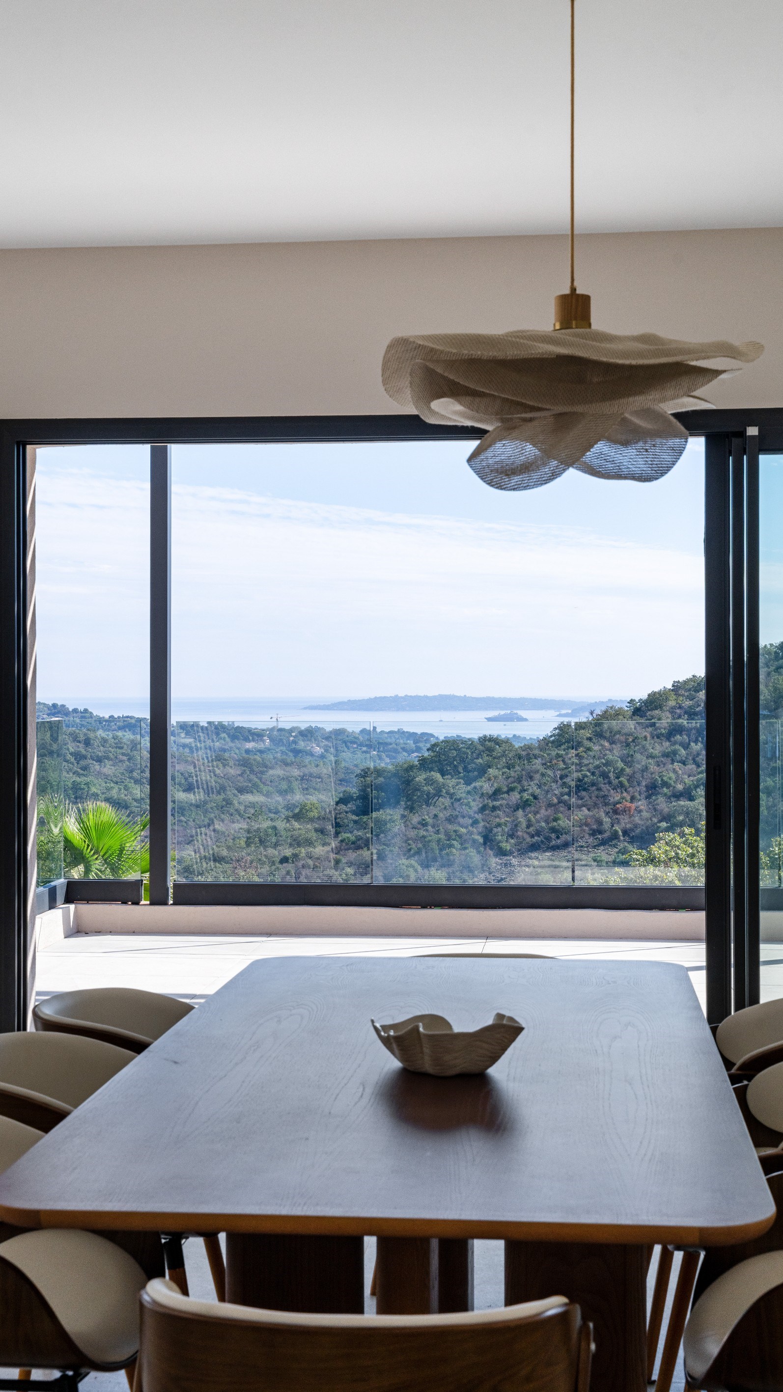  GRIMAUD – MODERN VILLA WITH SEA VIEWS – 5 MINUTES FROM THE COAST - 物件實景