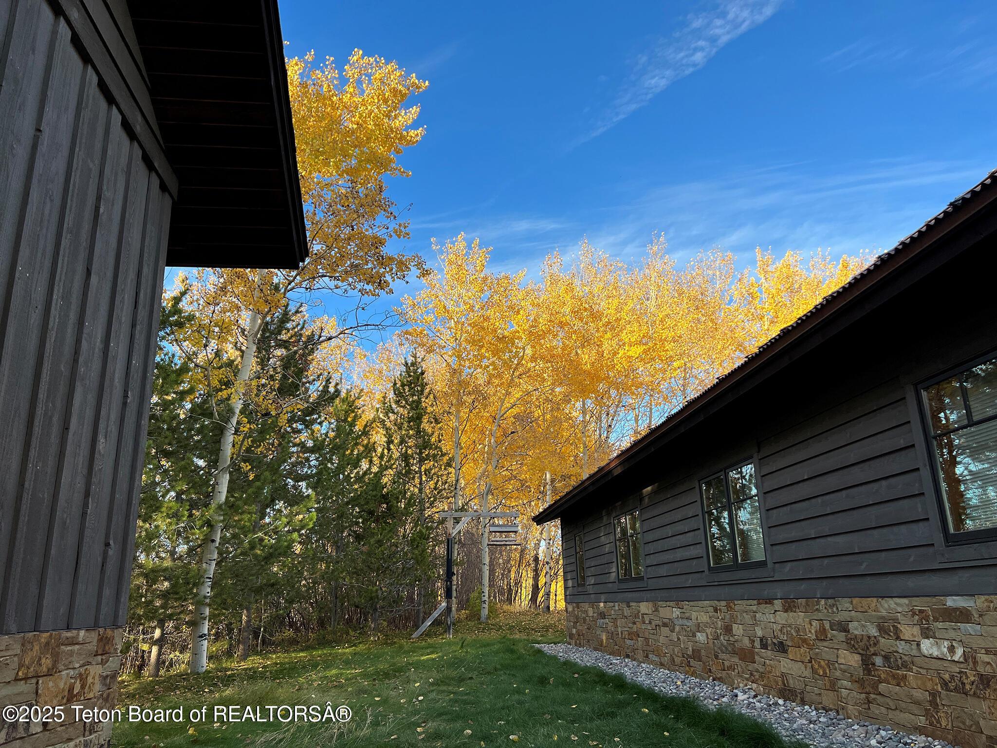 Alta, Wyoming, 83414, United States, 4 Bedrooms Bedrooms, ,4 BathroomsBathrooms,Residential,For Sale,1927435