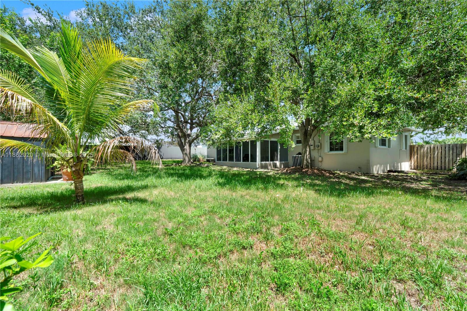 Miami, Florida, 33157, United States, 2 Bedrooms Bedrooms, ,1 BathroomBathrooms,Residential,For Sale,1932105