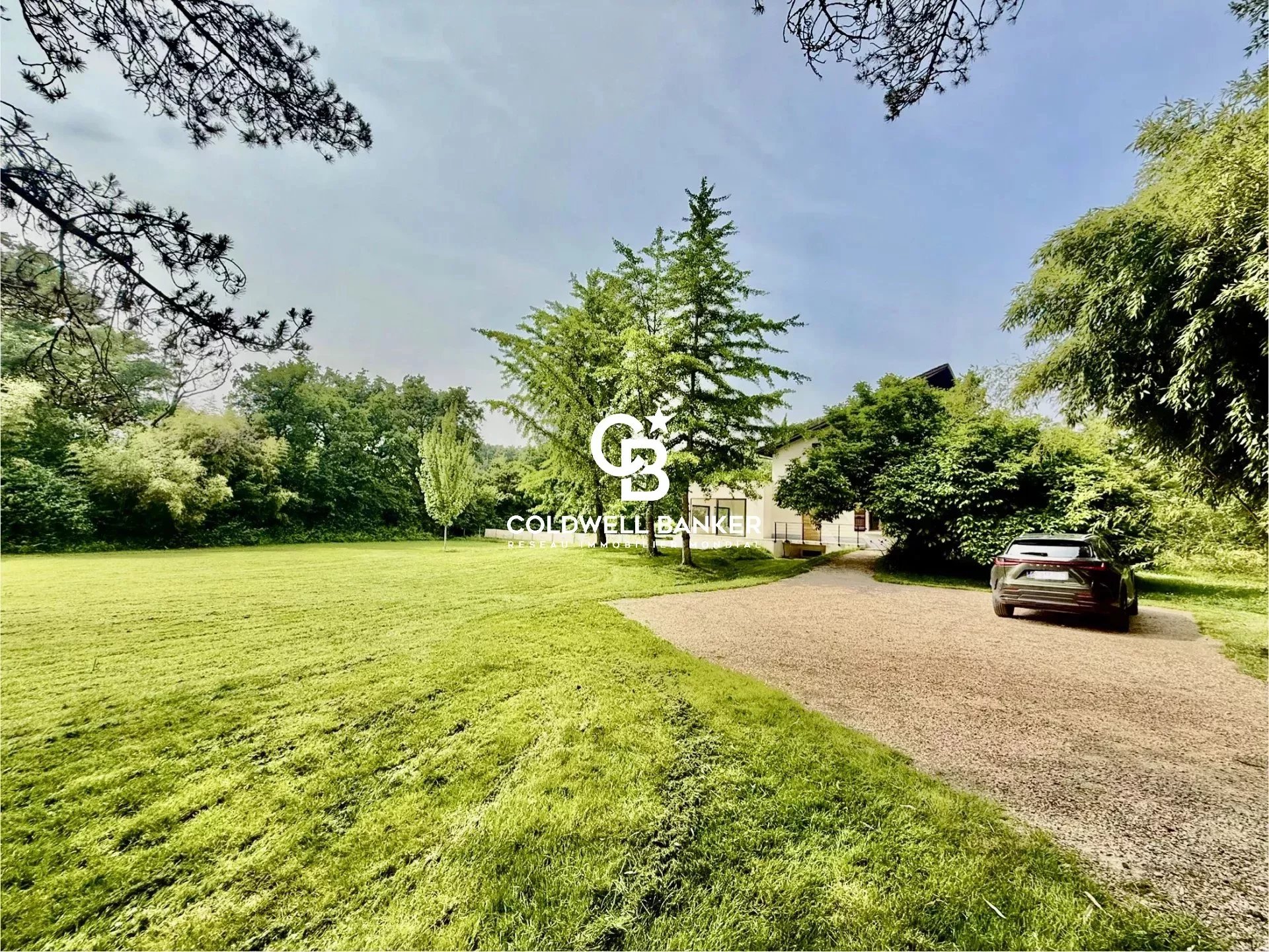 Prévessin-Moëns, Auvergne-Rhône-Alpes, 01280, FR, 4 Bedrooms Bedrooms, ,2 BathroomsBathrooms,Residential,For Sale,1994849