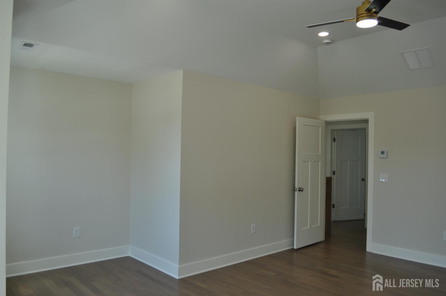 Woodbridge, New Jersey, 07095, United States, 4 Bedrooms Bedrooms, ,4 BathroomsBathrooms,Residential,For Sale,1920305
