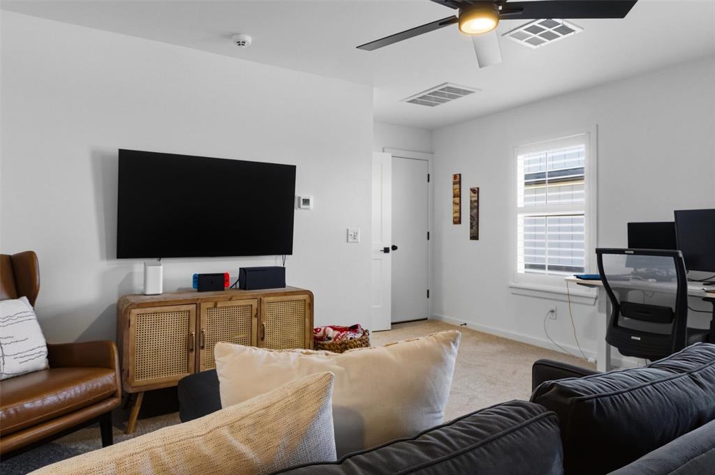 Norman, Oklahoma, 73072, United States, 5 Bedrooms Bedrooms, ,3 BathroomsBathrooms,Residential,For Sale,2048033
