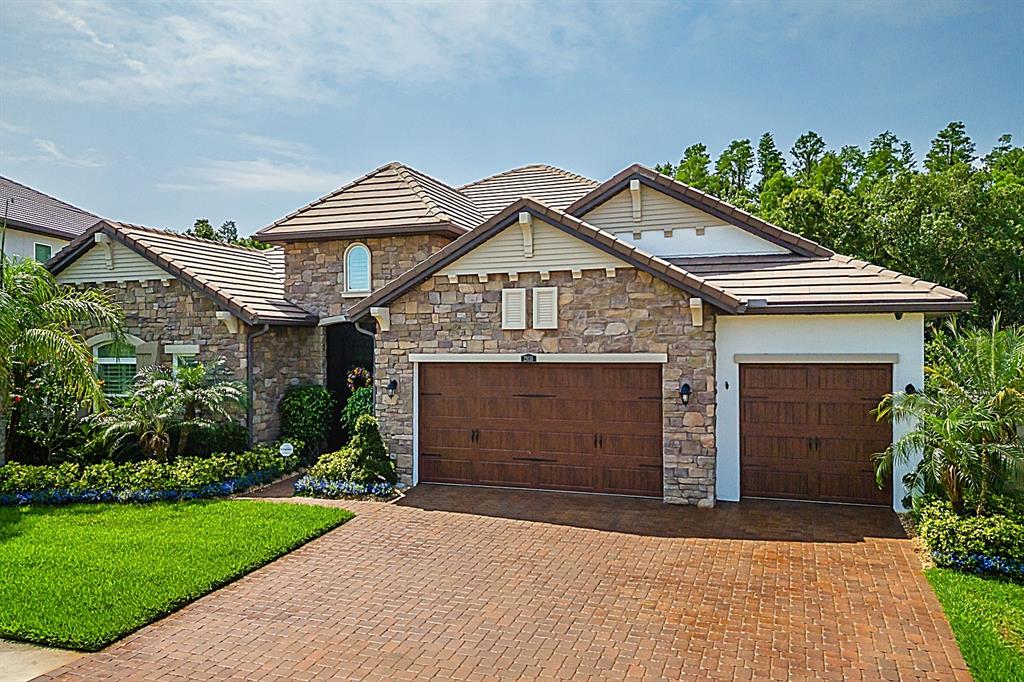 Wesley Chapel, Florida, 33543, United States, 4 Bedrooms Bedrooms, ,5 BathroomsBathrooms,Residential,For Sale,1838527