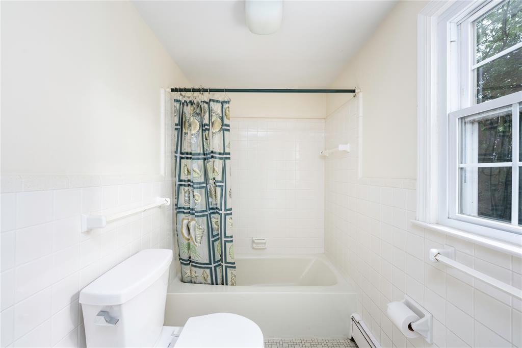 Hopewell Jct, New York, 12533, United States, 4 Bedrooms Bedrooms, ,4 BathroomsBathrooms,Residential,For Sale,1916399