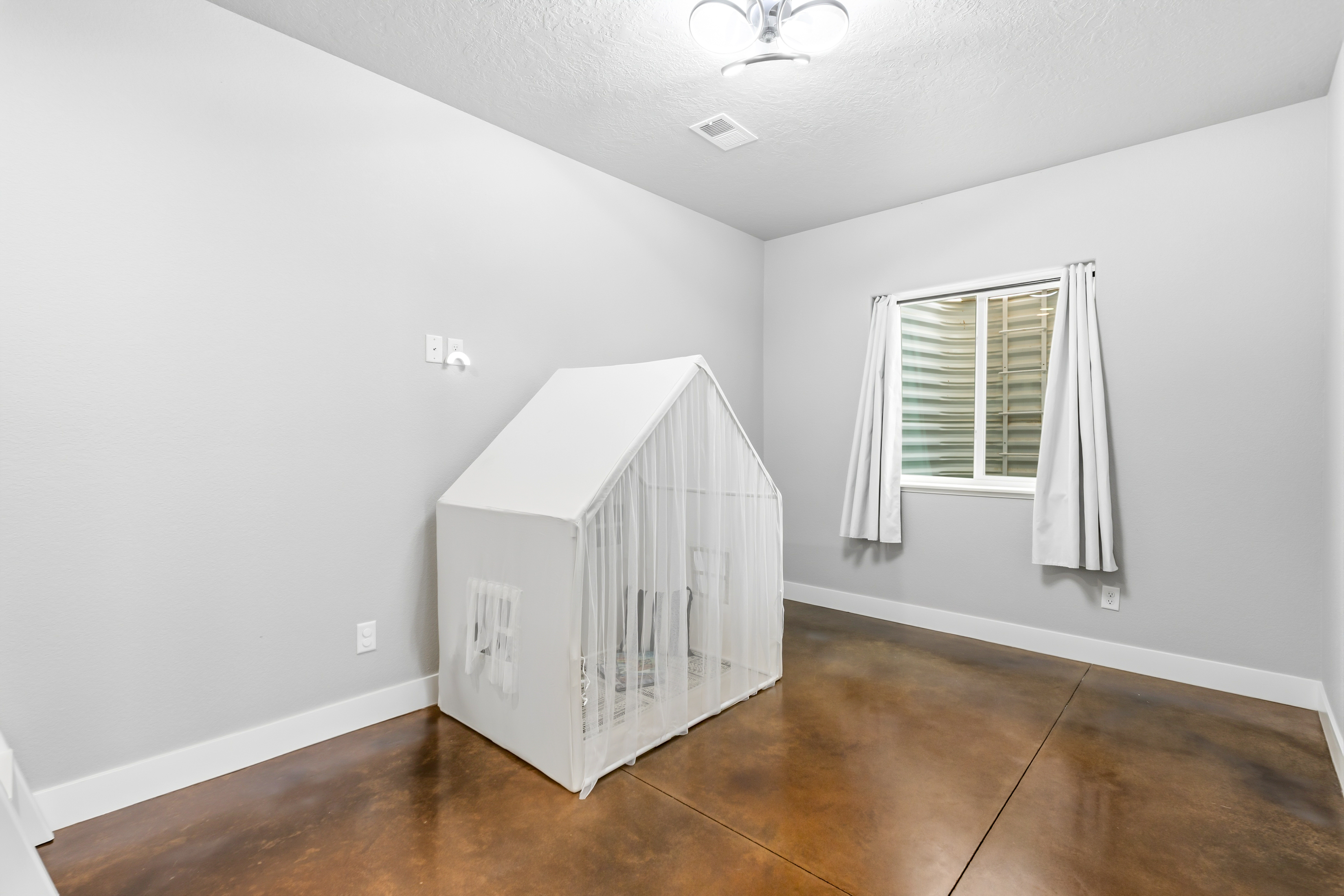  Custom-Built Home in the Highly Sought-After Pelican Lake Ranch Community - 物件實景