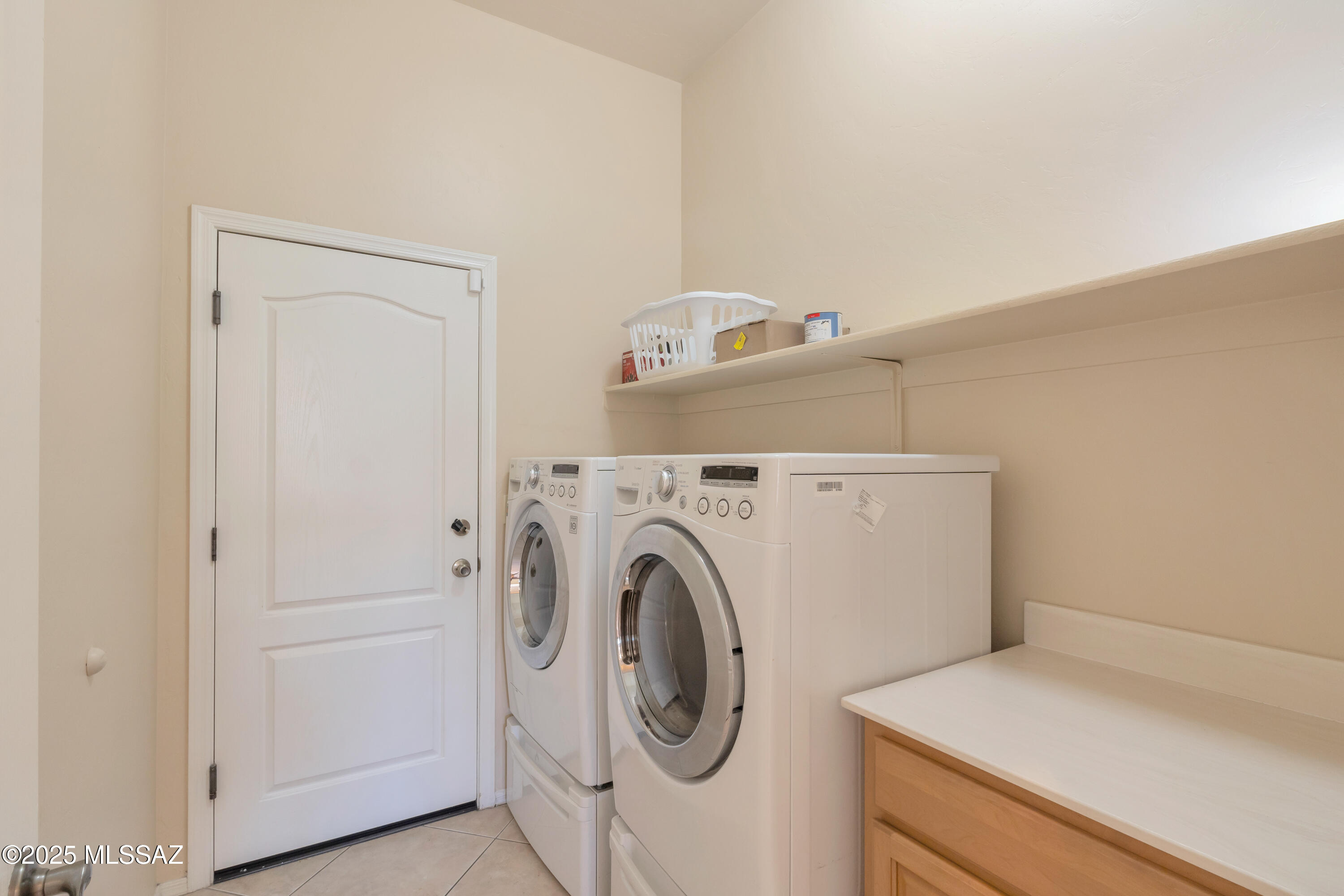 Tucson, Arizona, 85718, United States, 3 Bedrooms Bedrooms, ,2 BathroomsBathrooms,Residential,For Sale,1847583