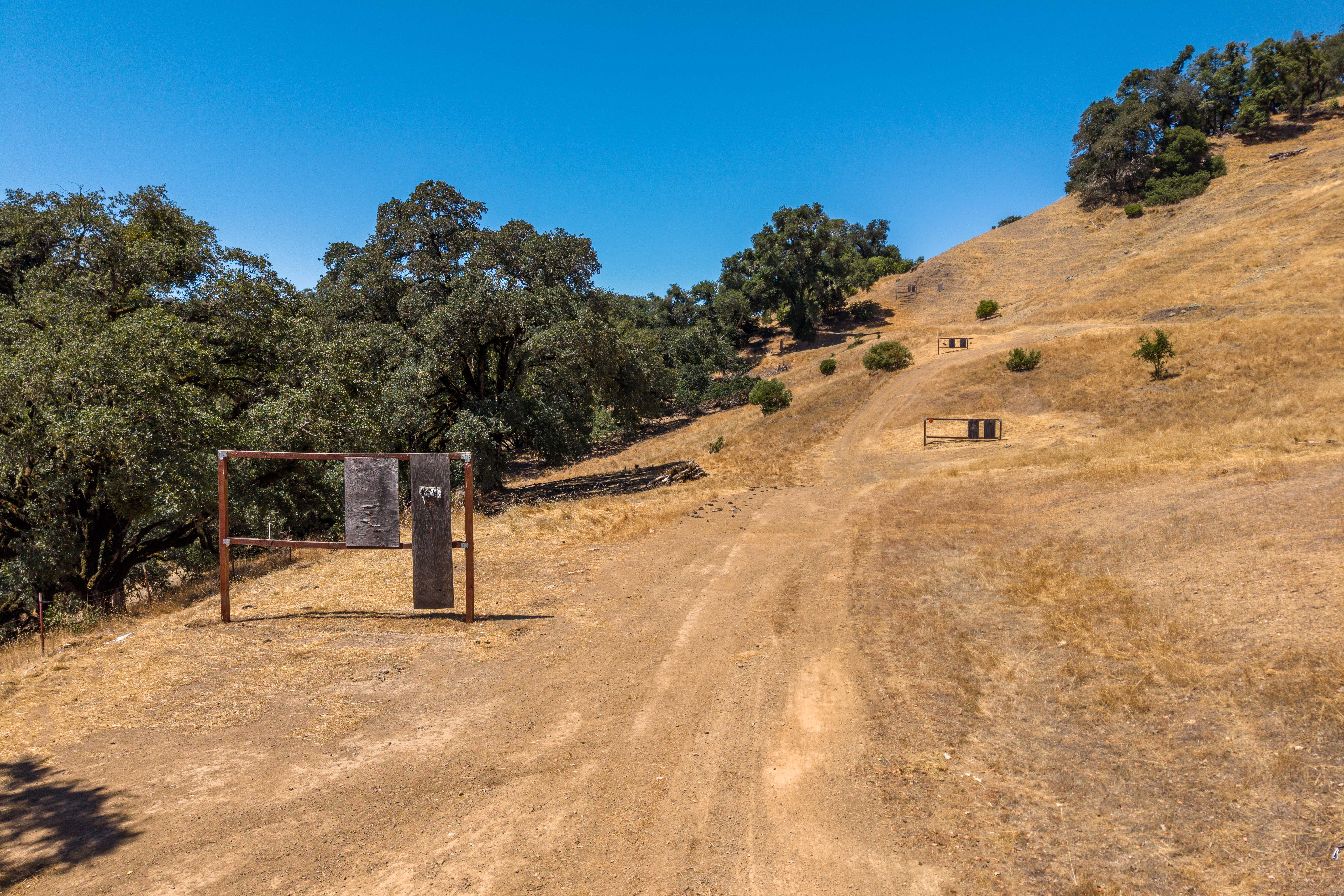 18115 Highlands Ridge Road, Yorkville, CA 95494 - 物件實景