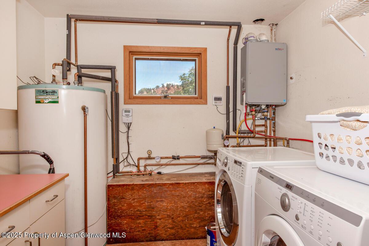 Carbondale, Colorado, 81623, United States, 3 Bedrooms Bedrooms, ,2 BathroomsBathrooms,Residential,For Sale,1927445