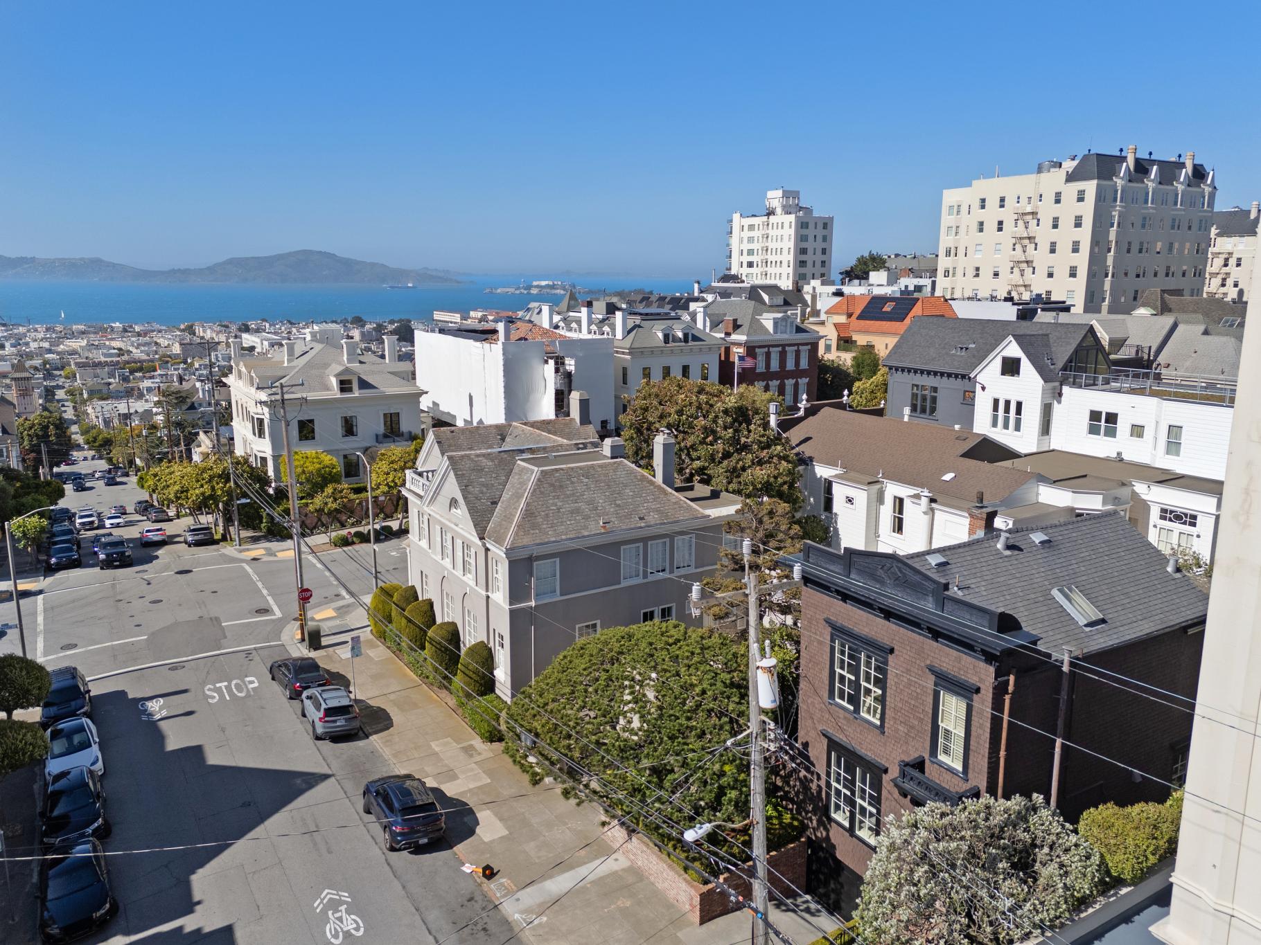  Sophisticated, Italianate Victorian Jewel-Box - 物件實景
