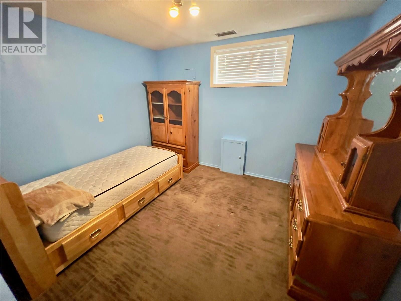 KAMLOOPS, British Columbia, V2C 1T2, CA, 5 Bedrooms Bedrooms, ,2 BathroomsBathrooms,Residential,For Sale,1839266