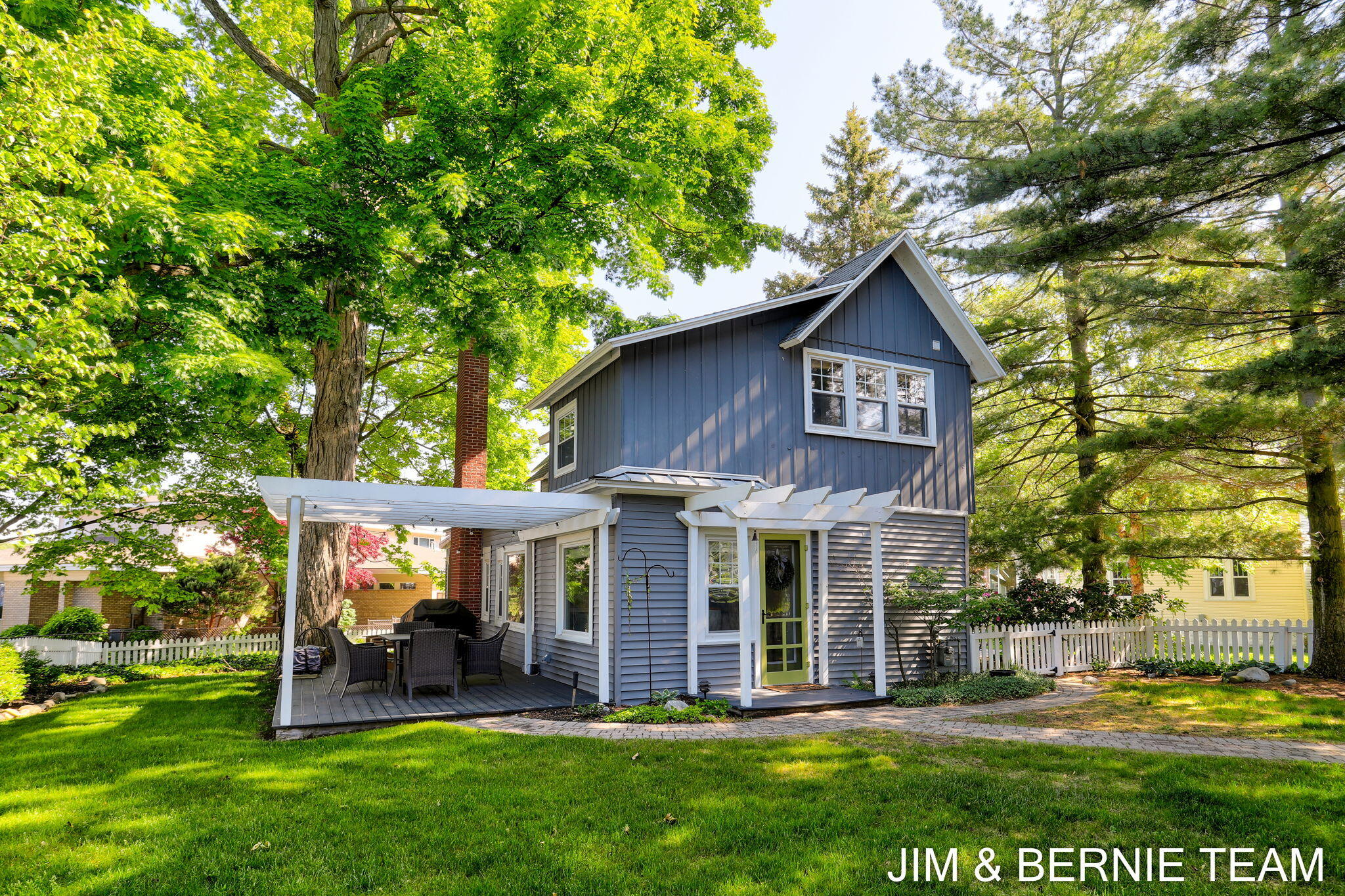 Holland, Michigan, 49423, United States, 3 Bedrooms Bedrooms, ,2 BathroomsBathrooms,Residential,For Sale,1827568