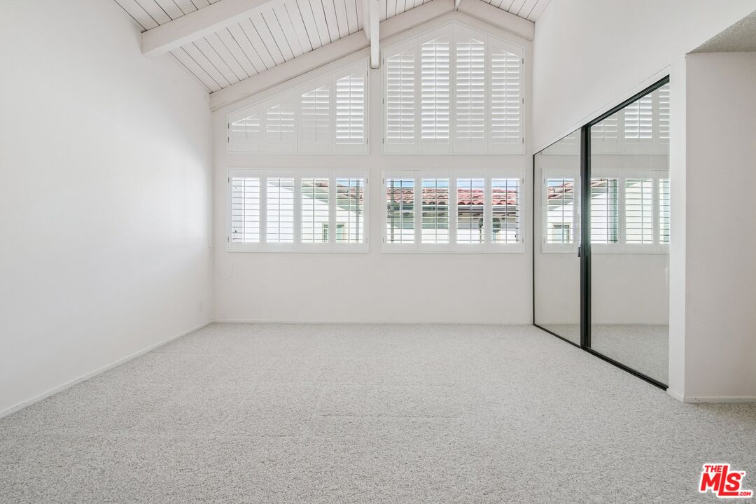 Pacific Palisades, California, 90272, United States, 4 Bedrooms Bedrooms, ,3 BathroomsBathrooms,Residential,For Sale,1989608