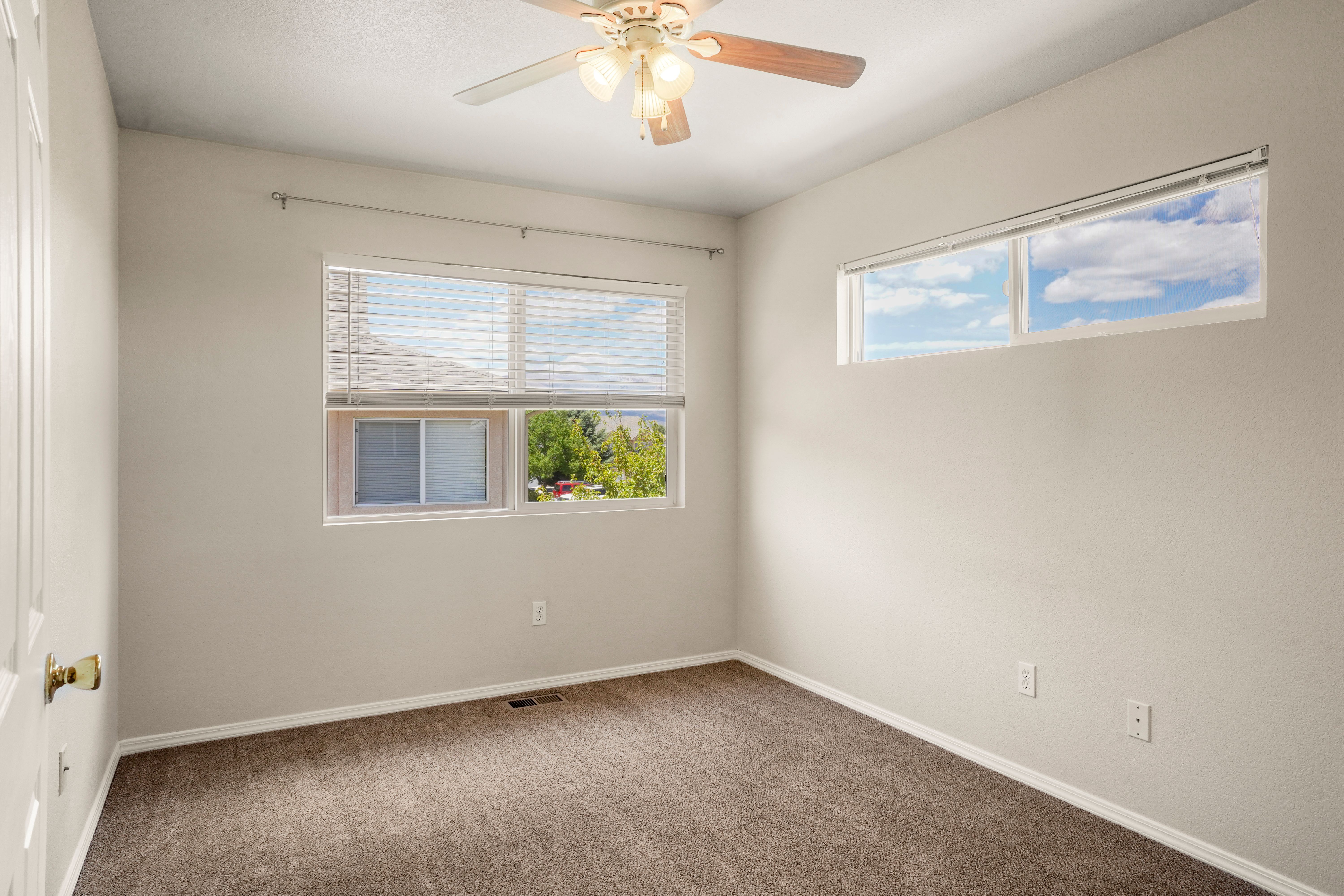  Phenomenal 4-plex income opportunity in desirable University Park - 物件實景