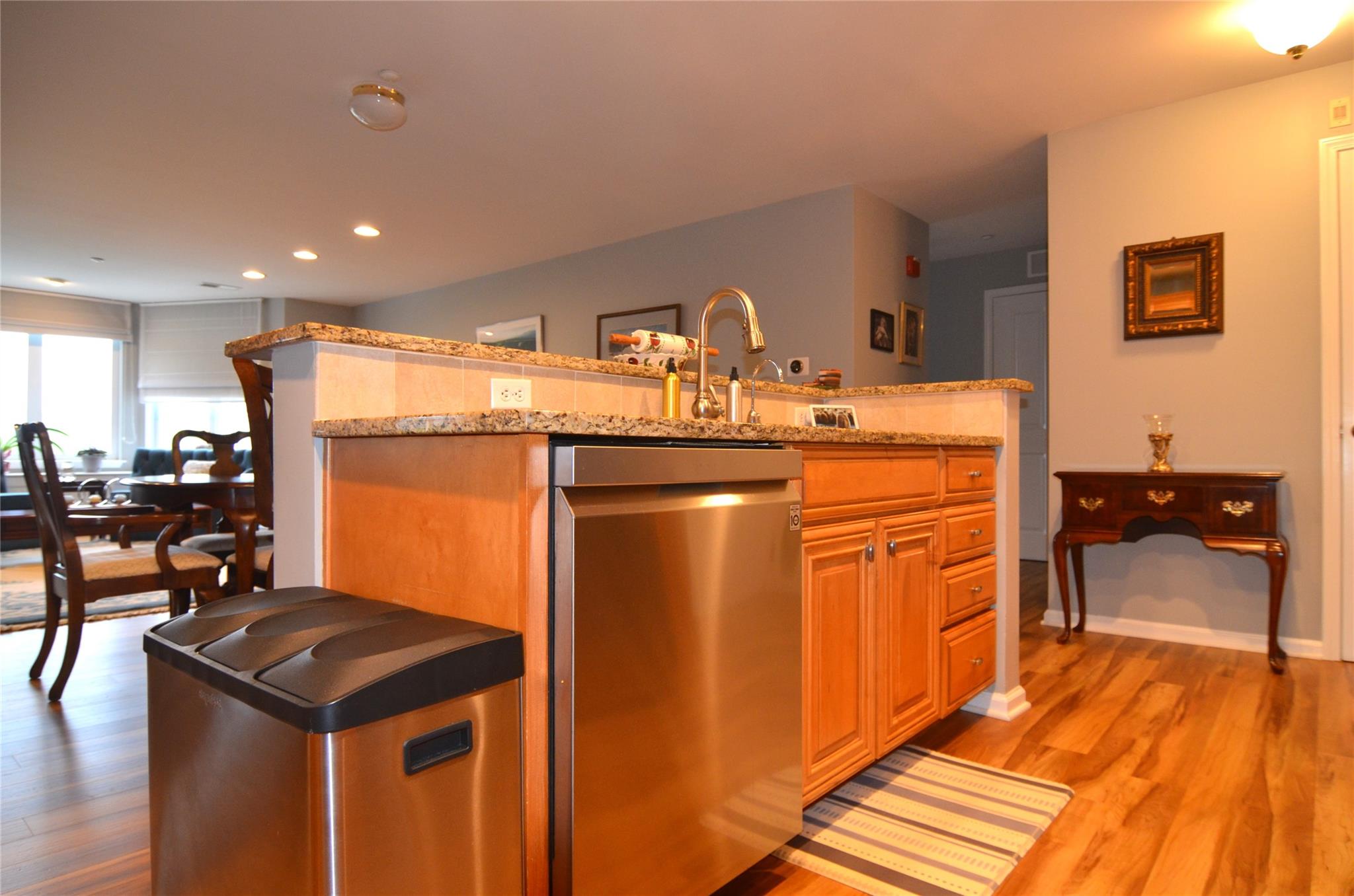 Haverstraw, New York, 10927, United States, 2 Bedrooms Bedrooms, ,2 BathroomsBathrooms,Residential,For Sale,1819239