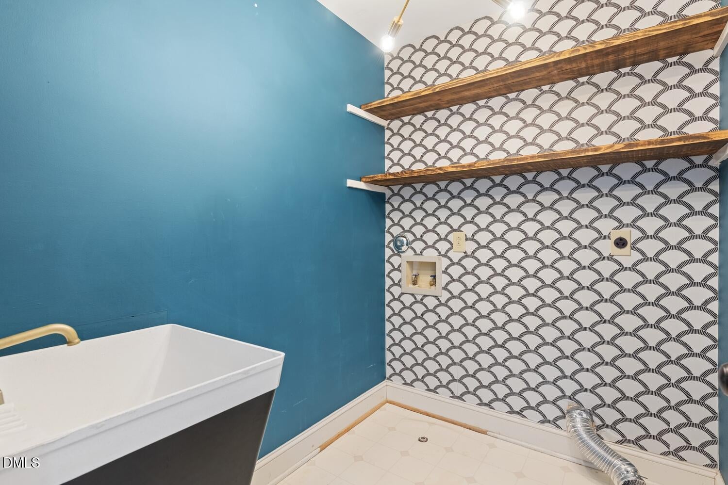 Rolesville, North Carolina, 27571, United States, 4 Bedrooms Bedrooms, ,3 BathroomsBathrooms,Residential,For Sale,1988070