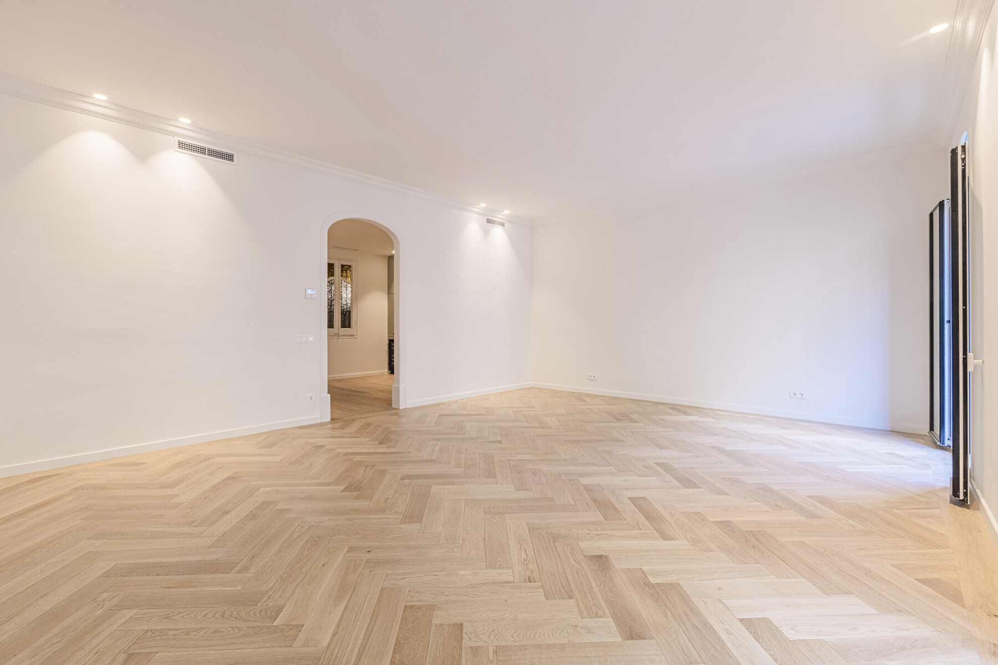  Elegant refurbished 5 bedroom apartment with terrace in Galvany - 物件實景