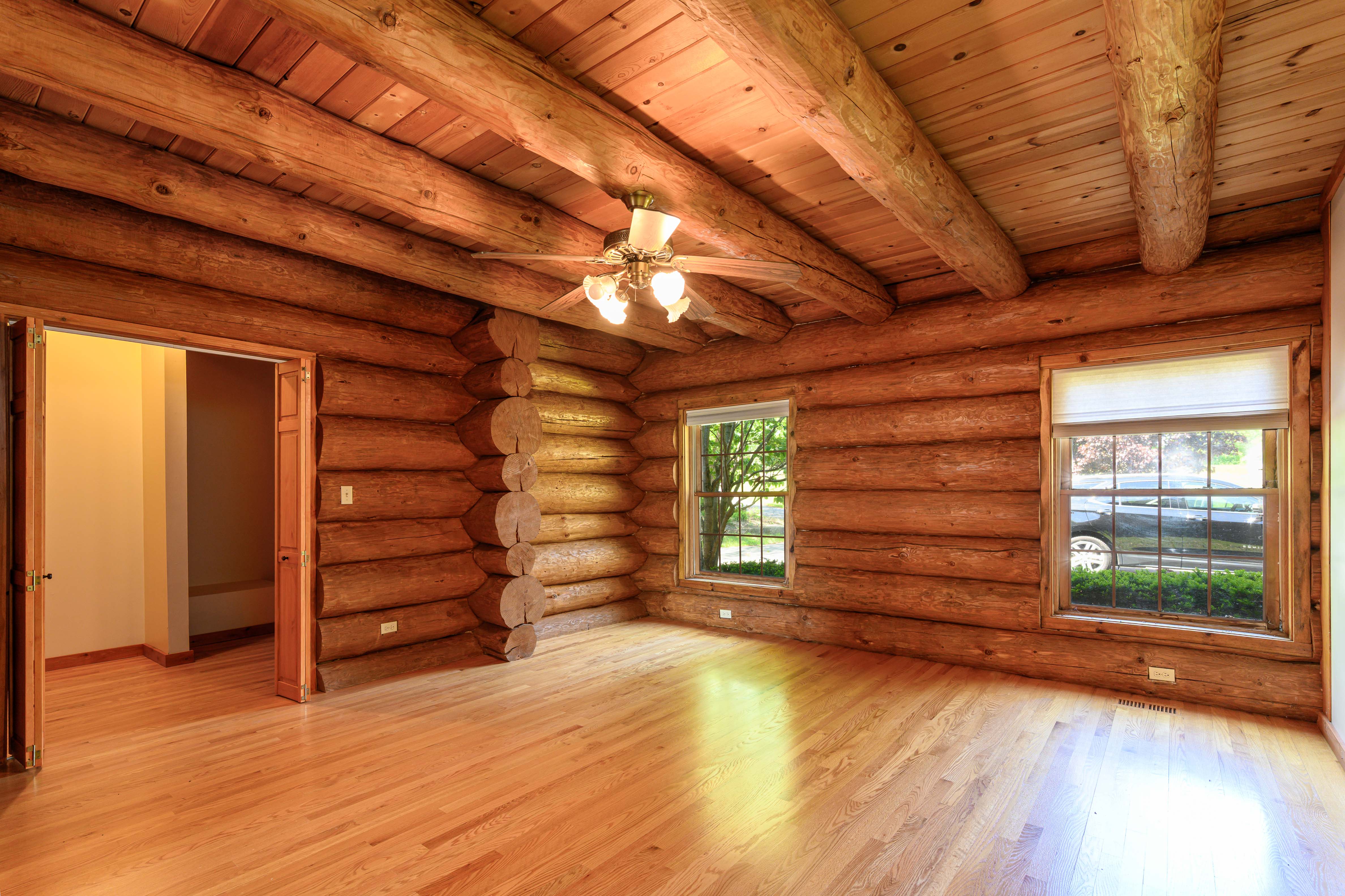  Stunning Real Log Home - 物件實景