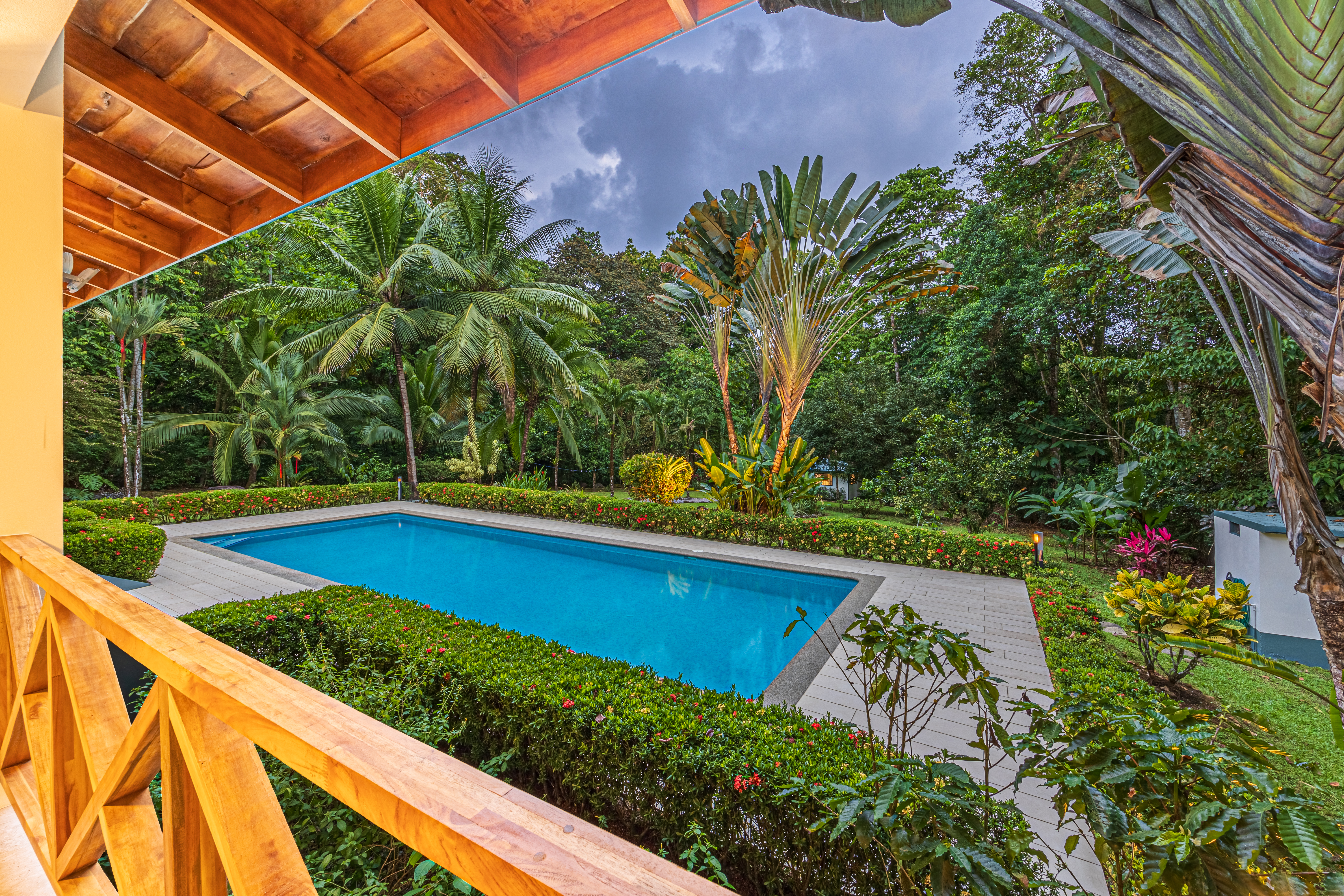Ojochal, Puntarenas, CR, 4 Bedrooms Bedrooms, ,2 BathroomsBathrooms,Residential,For Sale,1721935
