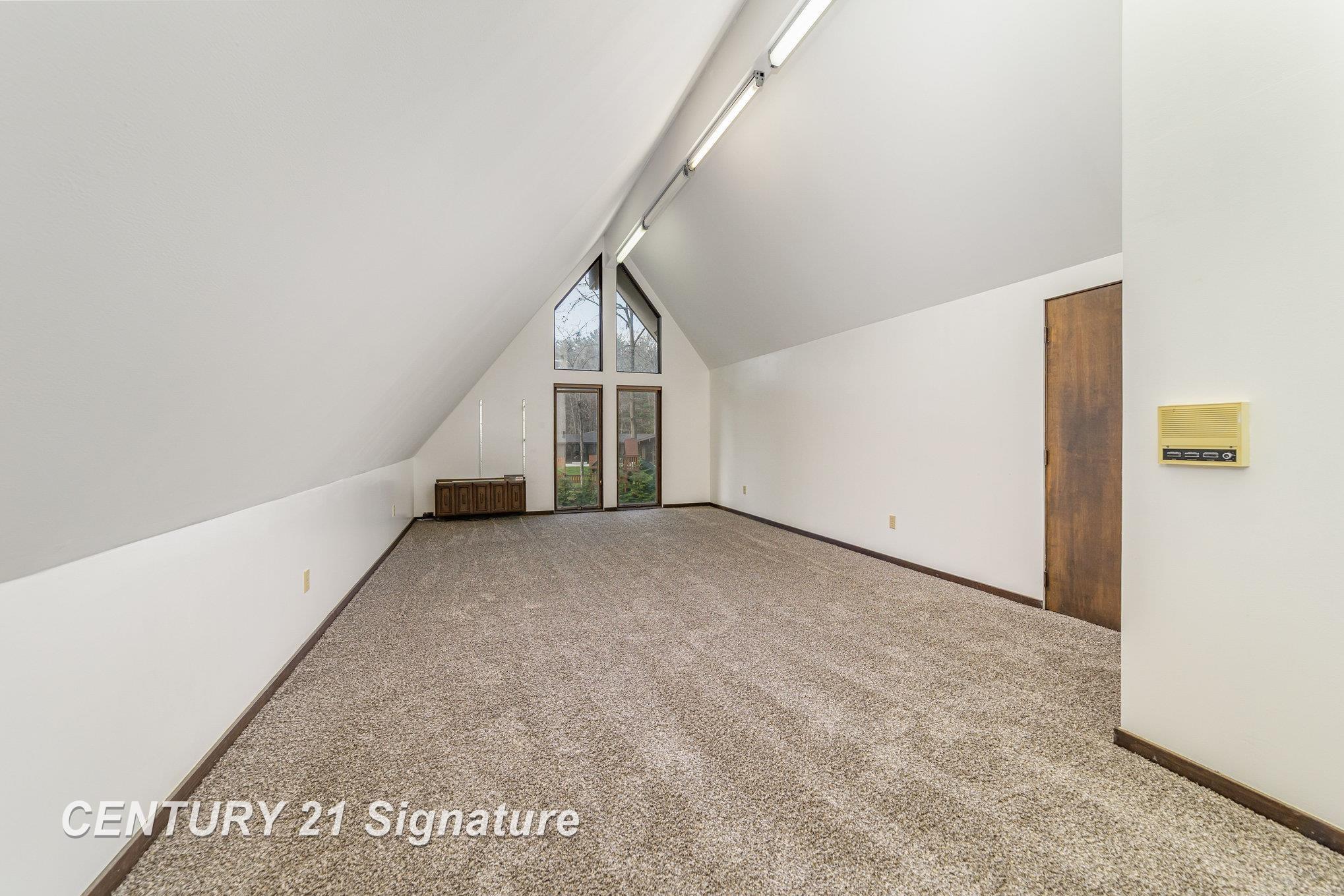 Saginaw, Michigan, 48609, United States, 4 Bedrooms Bedrooms, ,3 BathroomsBathrooms,Residential,For Sale,1994235