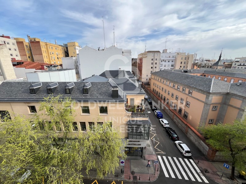Madrid, Comunidad de Madrid, ES, 2 Bedrooms Bedrooms, ,1 BathroomBathrooms,Residential,For Sale,1758688