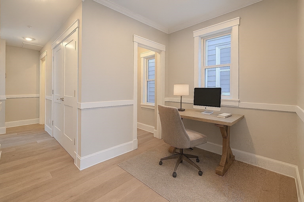 Boston, Massachusetts, 02128, United States, 2 Bedrooms Bedrooms, ,2 BathroomsBathrooms,Residential,For Sale,1964870