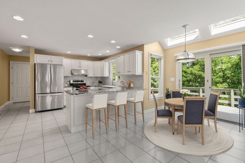 Westborough, Massachusetts, 01581, United States, 4 Bedrooms Bedrooms, ,4 BathroomsBathrooms,Residential,For Sale,1986469