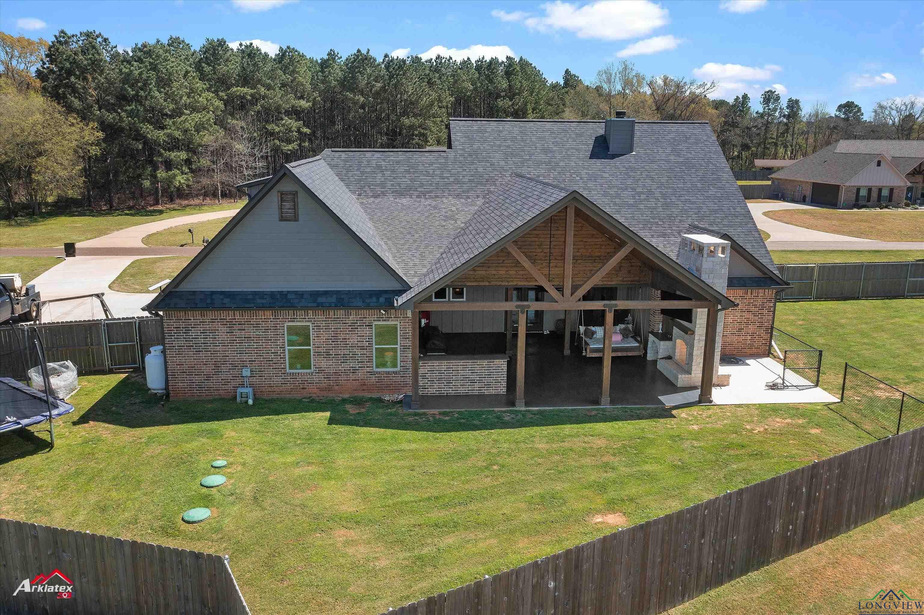 Hallsville, Texas, 75650-3511, United States, 4 Bedrooms Bedrooms, ,3 BathroomsBathrooms,Residential,For Sale,1980280